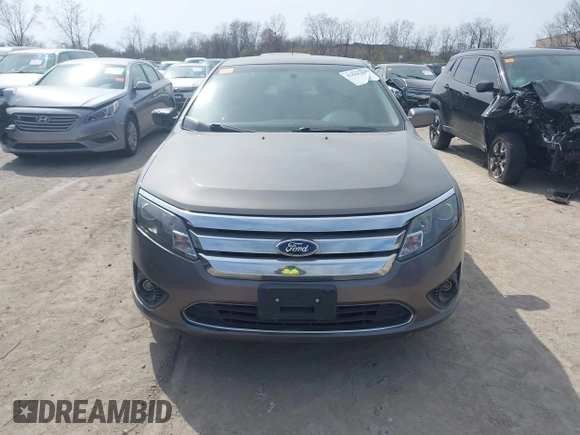 2011 Ford Fusion SE with VIN 3FAHP0HA5BR183979, listed as a IAAI auction lot 42066401 with 205,154 mi miles. Bid and sale history available at carsss.com. Image 12.