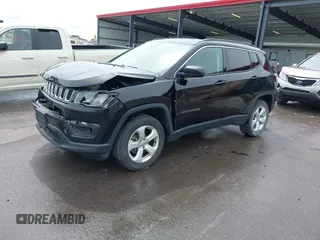 2018 Jeep Compass Latitude z VIN 3C4NJDBB7JT232821, wystawiony jako IAAI lot #42509561 z przebiegiem 142 526 mil mil oraz . Historia ofert i sprzedaży dostępna na DreamBid. Obrazek 18.