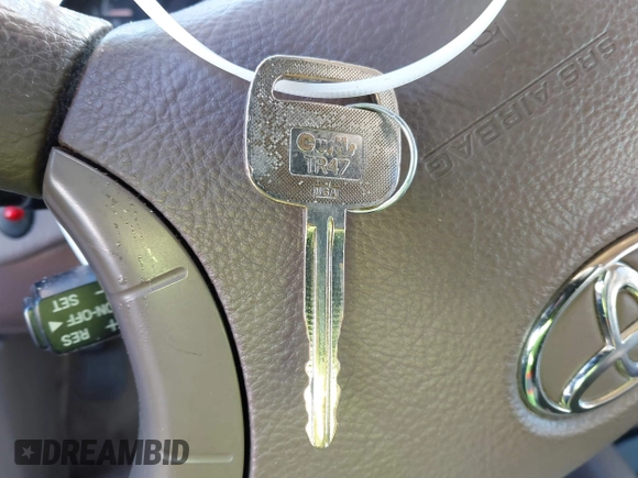 2004 Toyota Tundra SR5 with VIN 5TBET341X4S435475, listed as a IAAI auction lot 41772817 with 286,097 mi miles and . Bid and sale history available at DreamBid. Image 11.