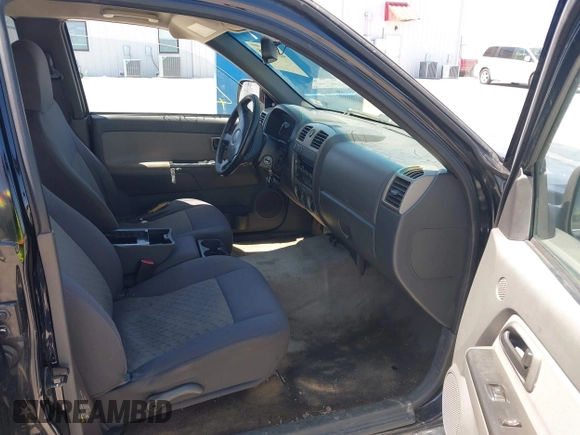 2005 GMC Canyon 1SB SLE Z85 with VIN 1GTDT136658200811, listed as a IAAI auction lot 42040808 with 188,307 mi miles. Bid and sale history available at carsss.com. Image 5.