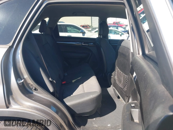 2012 Kia Sorento LX with VIN 5XYKTDA25CG235127, listed as a IAAI auction lot 41804019 with 176,000 mi miles. Bid and sale history available at carsss.com. Image 8.