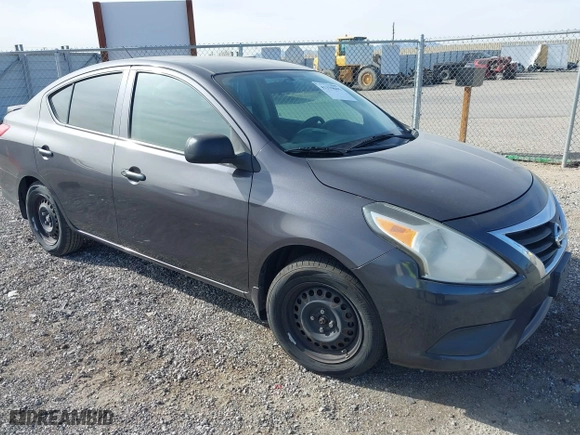 2015 Nissan Versa SV with VIN 3N1CN7AP1FL821352, listed as a IAAI auction lot 41379695 with 226,129 mi miles. Bid and sale history available at carsss.com. Image 1.