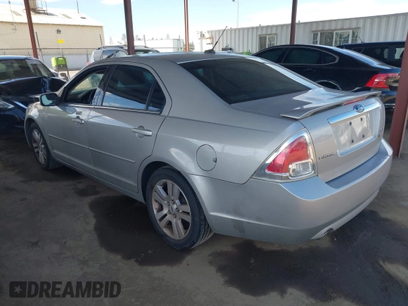 2008 Ford Fusion SEL with VIN 3FAHP08108R247080, listed as a IAAI auction lot 42015038 with 202,843 mi miles. Bid and sale history available at carsss.com. Image 3.