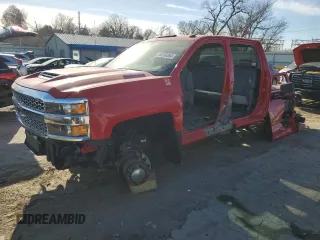 2019 Chevrolet Silverado 3500HD Work Truck with VIN 1GC4KVCY6KF132237, listed as a Copart auction lot 84699364 with 69,480 mi miles and Salvage Title. Bid and sale history available at carsss.com. Image 1.