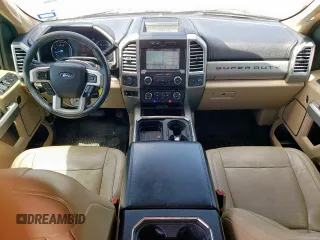 2017 Ford F-250 Lariat with VIN 1FT7W2BT2HEB68950, listed as a Copart auction lot 60847995 with 217,292 mi miles and Clean title. Bid and sale history available at DreamBid. Image 8.