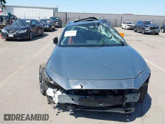 2024 Mazda CX-30 S Preferred z VIN 3MVDMBCMXRM640631, wystawiony jako IAAI lot #41900958 z przebiegiem 10 332 mil mil oraz . Historia ofert i sprzedaży dostępna na DreamBid. Obrazek 6.