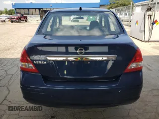 2011 Nissan Versa S z VIN 3N1BC1AP7BL402043, wystawiony jako Copart lot #60228645 z przebiegiem 86 179 mil mil oraz Szkoda całkowita • Salvage title. Historia ofert i sprzedaży dostępna na DreamBid. Obrazek 6.