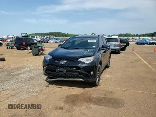 2017 Toyota RAV4 SE z VIN 2T3NFREVXHW366861, wystawiony jako Copart lot #53185445 z przebiegiem 109 386 mil mil oraz Szkoda całkowita • Salvage title. Historia ofert i sprzedaży dostępna na DreamBid. Obrazek 11.
