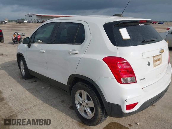 2019 Chevrolet Trax LS with VIN 3GNCJKSB0KL233670, listed as a IAAI auction lot 42161810 with 131,486 mi miles. Bid and sale history available at carsss.com. Image 3.