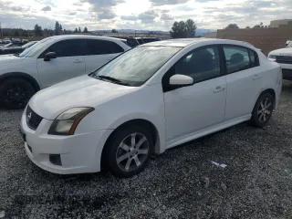 2011 Nissan Sentra 2.0 with VIN 3N1AB6AP0BL723031, listed as a Copart auction lot 42440805 with 182,072 mi miles and Clean Title. Bid and sale history available at DreamBid. Image 1.