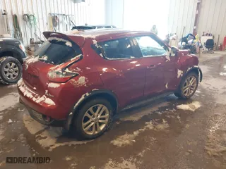 2015 Nissan Juke SV with VIN JN8AF5MV1FT553919, listed as a IAAI auction lot 41630227 with 110,337 mi miles. Bid and sale history available at carsss.com. Image 4.