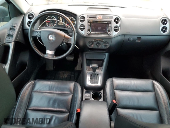 2010 Volkswagen Tiguan S with VIN WVGAV7AX4AW504264, listed as a Copart auction lot 51405275 with 113,432 mi miles and Salvage title. Bid and sale history available at DreamBid. Image 8.