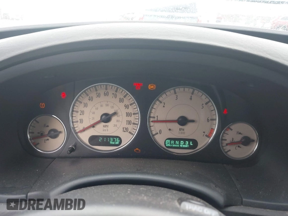 2004 Chrysler Town & Country Touring with VIN 2C4GP54L54R585259, listed as a IAAI auction lot 41934045 with 211,376 mi miles and . Bid and sale history available at DreamBid. Image 7.