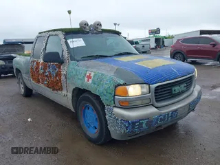 2000 GMC Sierra 1500 SLE z VIN 2GTEC19T5Y1316428, wystawiony jako IAAI lot #41841322 z przebiegiem 212 083 mil mil oraz . Historia ofert i sprzedaży dostępna na DreamBid. Obrazek 1.