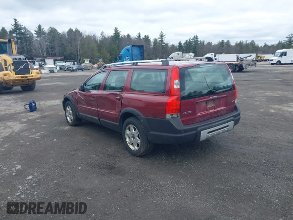 2005 Volvo XC70 with VIN YV1SZ592851203536, listed as a IAAI auction lot 41851395 with 212,201 mi miles and . Bid and sale history available at DreamBid. Image 3.