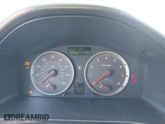 2006 Volvo S40 2.4L with VIN YV1MS390462210091, listed as a IAAI auction lot 42023731 with 205,487 mi miles. Bid and sale history available at carsss.com. Image 7.