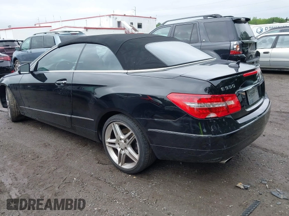 2013 Mercedes-Benz E 350 с VIN WDDKK5KF3DF185509, выставлен на аукционе IAAI как лот 42371512 с пробегом 152 462 миль миль и . История ставок и продаж доступна на DreamBid. Изображение 3.
