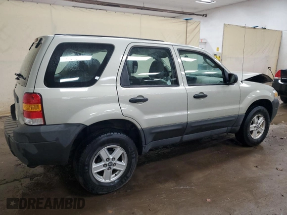 2005 Ford Escape XLS Value with VIN 1FMYU02Z15KB69454, listed as a Copart auction lot 85305344 with 195,662 mi miles and Salvage Title. Bid and sale history available at carsss.com. Image 3.