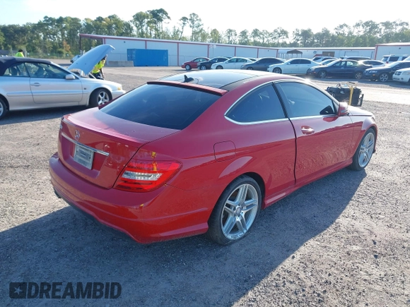 2014 Mercedes-Benz C 250 с VIN WDDGJ4HB4EG270202, выставлен на аукционе IAAI как лот 42756542 с пробегом 64 966 миль миль и . История ставок и продаж доступна на DreamBid. Изображение 4.