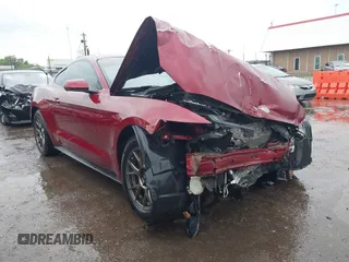 2016 Ford Mustang V6 z VIN 1FA6P8AM9G5283698, wystawiony jako IAAI lot #42111575 z przebiegiem 111 062 mil mil oraz . Historia ofert i sprzedaży dostępna na DreamBid. Obrazek 1.
