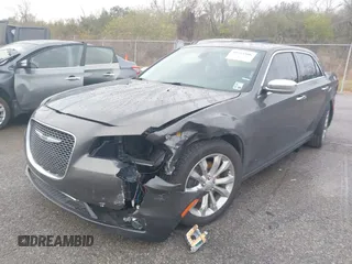2019 Chrysler 300 Limited with VIN 2C3CCAKG5KH594978, listed as a IAAI auction lot 41261006 with 184,890 mi miles. Bid and sale history available at carsss.com. Image 17.