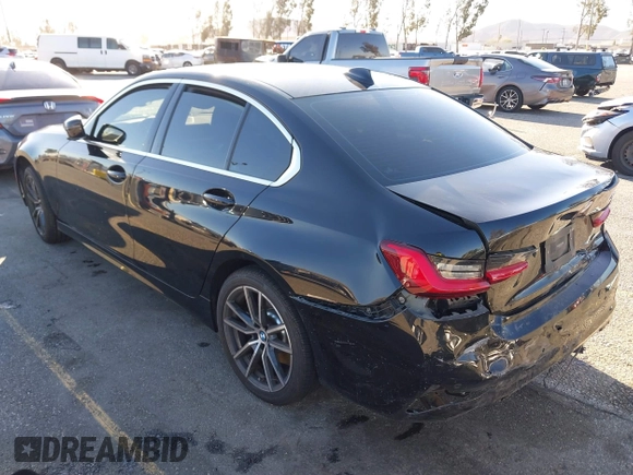 2021 BMW 3 Series 330i with VIN 3MW5R1J08M8B51760, listed as a IAAI auction lot 41605331 with 29,455 mi miles. Bid and sale history available at carsss.com. Image 3.