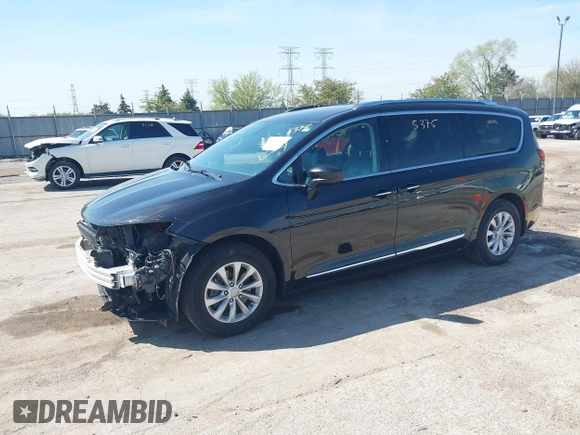 2018 Chrysler Pacifica Touring L z VIN 2C4RC1BG6JR253880, wystawiony jako IAAI lot #42115375 z przebiegiem 98 551 mil mil oraz . Historia ofert i sprzedaży dostępna na DreamBid. Obrazek 18.