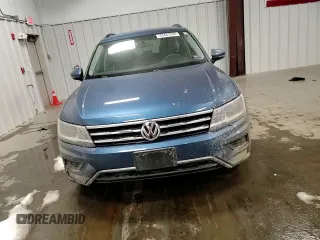 2018 Volkswagen Tiguan S z VIN 3VV0B7AX9JM034033, wystawiony jako Copart lot #43441295 z przebiegiem 127 719 mil mil oraz Szkoda całkowita • Salvage title. Historia ofert i sprzedaży dostępna na DreamBid. Obrazek 12.