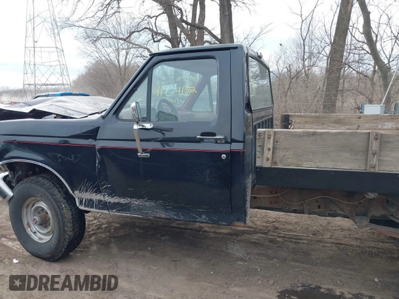 1990 Ford F-250 with VIN 1FTEF26N4LLB10443, listed as a IAAI auction lot 41724152 with 648,598 mi miles and . Bid and sale history available at DreamBid. Image 15.