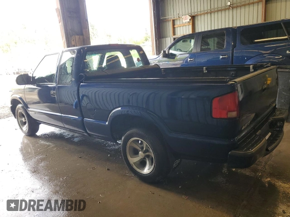 2001 Chevrolet S-10 LS with VIN 1GCCS19561K159493, listed as a Copart auction lot 55622415 with 86,979 mi miles and Salvage Title. Bid and sale history available at DreamBid. Image 2.