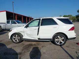 2017 Mercedes-Benz GLE 350 with VIN 4JGDA5JB1HA819273, listed as a IAAI auction lot 42211855 with 86,971 mi miles and . Bid and sale history available at DreamBid. Image 14.