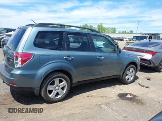 2010 Subaru Forester X Premium с VIN JF2SH6CC7AH732611, выставлен на аукционе IAAI как лот 42280071 с пробегом 171 177 миль миль и . История ставок и продаж доступна на DreamBid. Изображение 13.