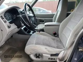 2000 Ford Explorer XLT с VIN 1FMZU73E4YZA81714, выставлен на аукционе Copart как лот 58205685 с пробегом 141 966 миль миль и Списание • Salvage title. История ставок и продаж доступна на DreamBid. Изображение 7.