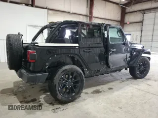 2024 Jeep Wrangler Sahara with VIN 1C4RJXP60RW257385, listed as a Copart auction lot 47660655 with 20,899 mi miles and Salvage title. Bid and sale history available at DreamBid. Image 3.