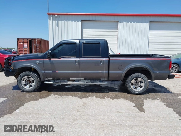 2004 Ford F-250 XL с VIN 1FTNW21P94EC77427, выставлен на аукционе IAAI как лот 42240201 с пробегом Не указан миль и . История ставок и продаж доступна на DreamBid. Изображение 14.