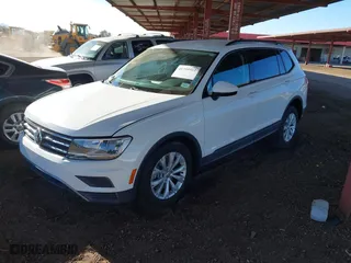 2018 Volkswagen Tiguan S with VIN 3VV1B7AX3JM091025, listed as a IAAI auction lot 41395912 with 58,840 mi miles. Bid and sale history available at carsss.com. Image 17.