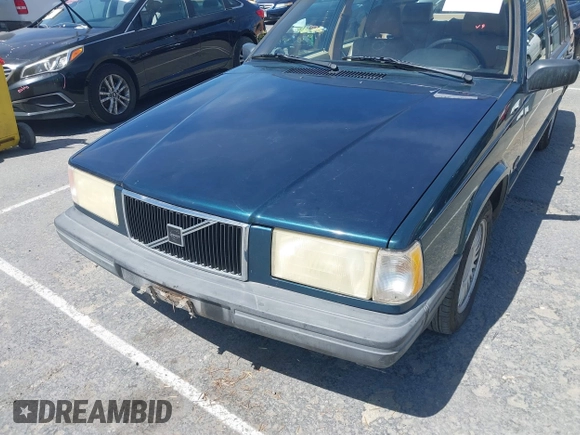 1995 Volvo 900 with VIN YV1JS8313S1197383, listed as a IAAI auction lot 41877807 with 140,298 mi miles and . Bid and sale history available at DreamBid. Image 6.