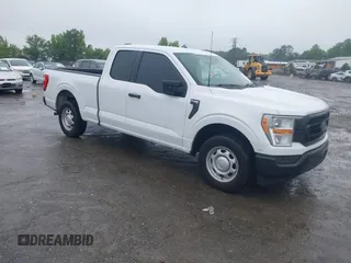 2022 Ford F-150 XL z VIN 1FTEX1CB9NKD99071, wystawiony jako IAAI lot #42377595 z przebiegiem 144 759 mil mil oraz . Historia ofert i sprzedaży dostępna na DreamBid. Obrazek 1.