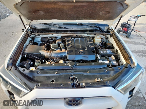 2020 Toyota 4Runner SR5 z VIN JTEBU5JR6L5819461, wystawiony jako Copart lot #58766725 z przebiegiem 101 481 mil mil oraz Szkoda całkowita • Salvage title. Historia ofert i sprzedaży dostępna na DreamBid. Obrazek 12.