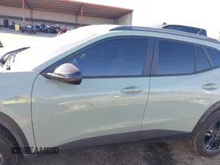 2025 Chevrolet Trax ACTIV with VIN KL77LKEP5SC107857, listed as a IAAI auction lot 41635293 with 5,924 mi miles and . Bid and sale history available at DreamBid. Image 14.