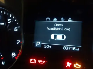 2021 Kia Forte LXS z VIN 3KPF24AD6ME326248, wystawiony jako IAAI lot #41760681 z przebiegiem 83 716 mil mil oraz . Historia ofert i sprzedaży dostępna na DreamBid. Obrazek 15.
