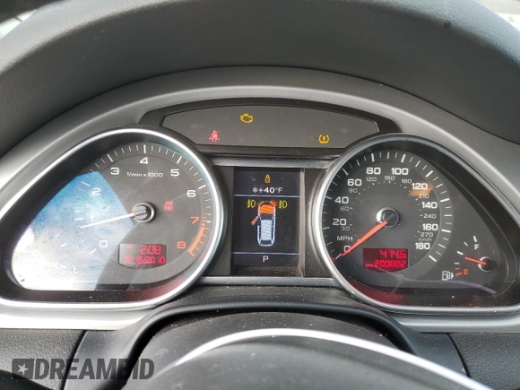 2010 Audi Q7 with VIN WA1MYAFE1AD005425, listed as a Copart auction lot 81697144 with 200,802 mi miles and Salvage title. Bid and sale history available at DreamBid. Image 9.