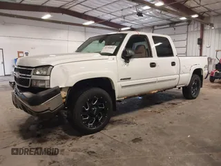 2006 Chevrolet Silverado 1500HD LT1 with VIN 1GCGK13U76F242626, listed as a IAAI auction lot 40786885 with 171,077 mi miles and . Bid and sale history available at DreamBid. Image 21.