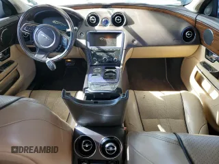 2012 Jaguar XJ XJL with VIN SAJWA2GB2CLV38276, listed as a Copart auction lot 57800995 with 84,358 mi miles and Clean title. Bid and sale history available at DreamBid. Image 8.