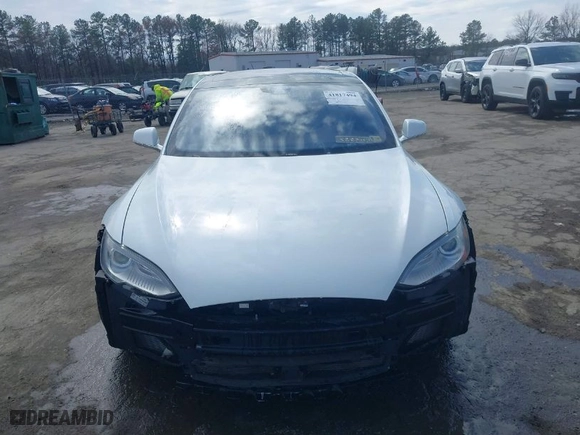2016 Tesla Model S 90D with VIN 5YJSA1E21GF129964, listed as a IAAI auction lot 41817494 with NaN miles. Bid and sale history available at carsss.com. Image 12.