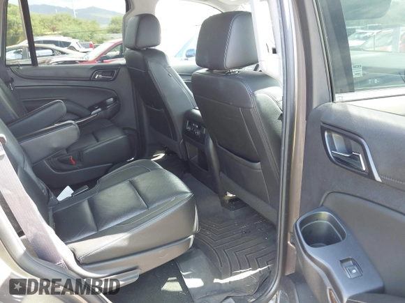 2016 Chevrolet Tahoe LT z VIN 1GNSKBKC3GR388683, wystawiony jako IAAI lot #42100692 z przebiegiem 87 858 mil mil oraz . Historia ofert i sprzedaży dostępna na DreamBid. Obrazek 8.