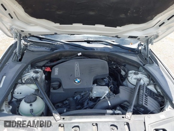 2014 BMW 5 Series 528i z VIN WBA5A5C5XED501949, wystawiony jako IAAI lot #42487130 z przebiegiem 142 445 mil mil oraz . Historia ofert i sprzedaży dostępna na DreamBid. Obrazek 10.