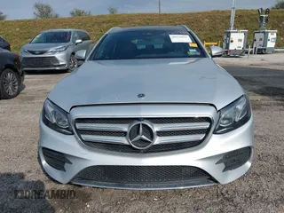 2019 Mercedes-Benz E-Class E 450 with VIN WDDZH6JB7KA520993, listed as a IAAI auction lot 40525935 with 1 mi miles. Bid and sale history available at carsss.com. Image 11.