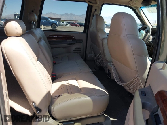 2000 Ford Excursion Limited z VIN 1FMNU42SXYED84573, wystawiony jako IAAI lot #41993833 z przebiegiem 160 793 mil mil oraz . Historia ofert i sprzedaży dostępna na DreamBid. Obrazek 8.
