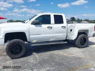 2015 Chevrolet Silverado 1500 LS with VIN 1GCRCPEC6FZ261955, listed as a IAAI auction lot 42051608 with 190,398 mi miles. Bid and sale history available at carsss.com. Image 6.